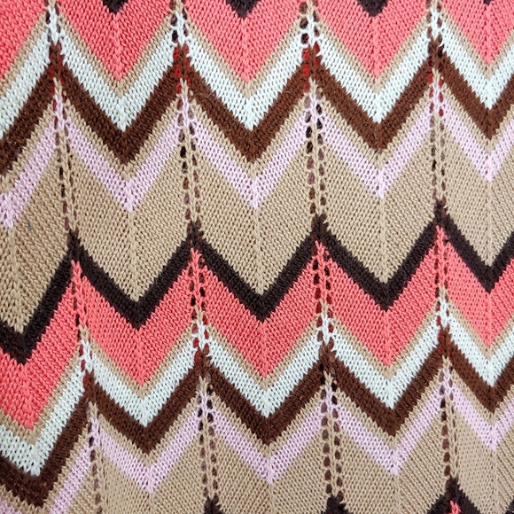 A2 by Armand & Alba Chevron Sleeveless Cardigan - Picture 6 of 6